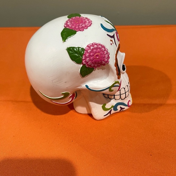Colorful Sugar Skull Decor - Picture 4 of 8